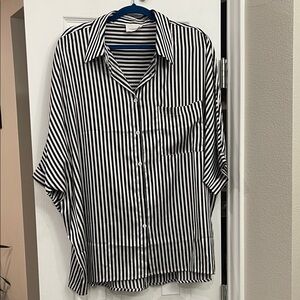 ANDREE BY UNIT Black and White Striped Blouse